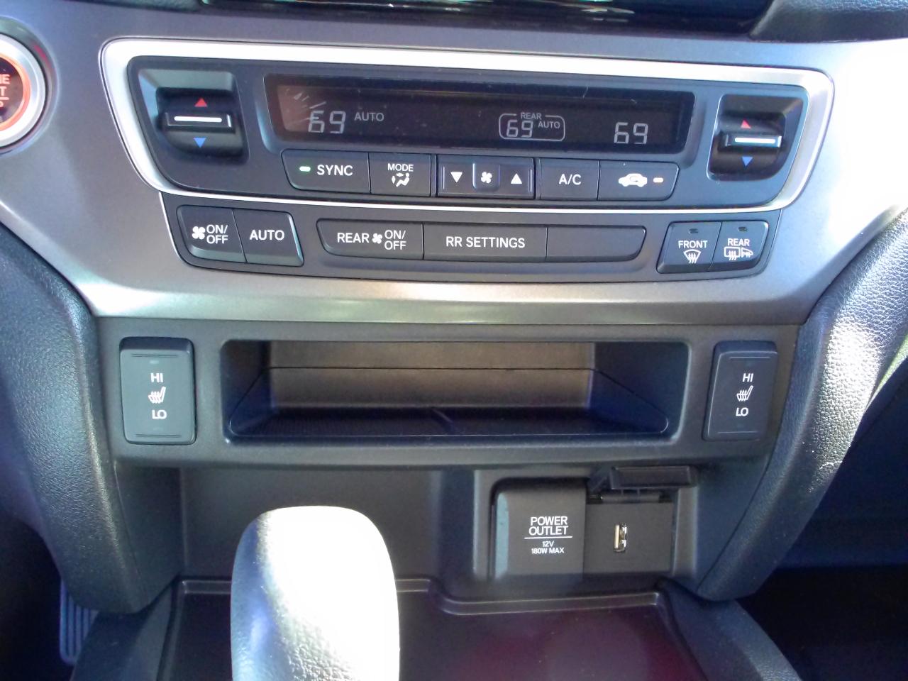 Honda Ridgeline RTL-T 4x4 Crew Cab 5.3' Bed 2017