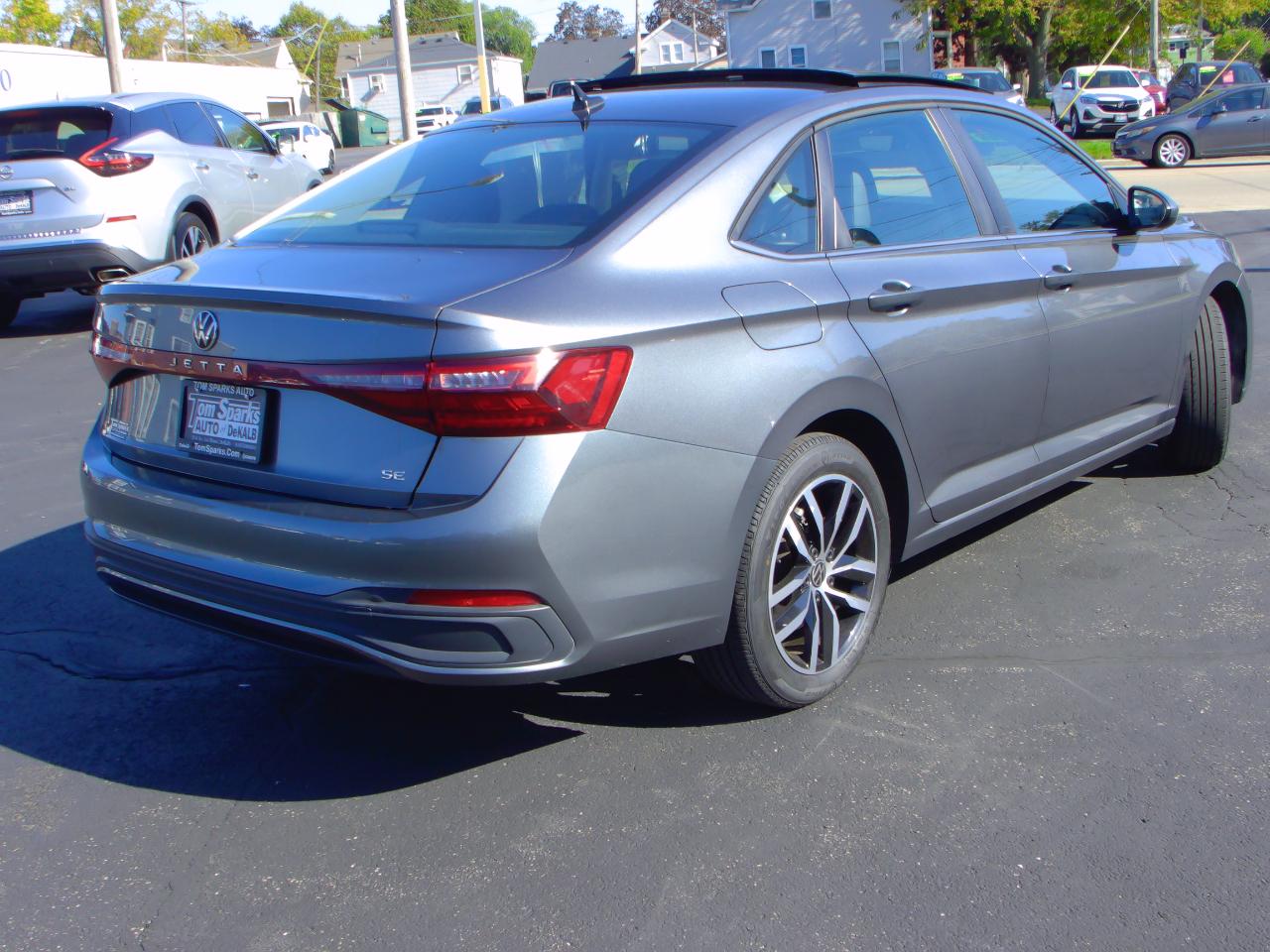 Volkswagen Jetta SE Auto 2025