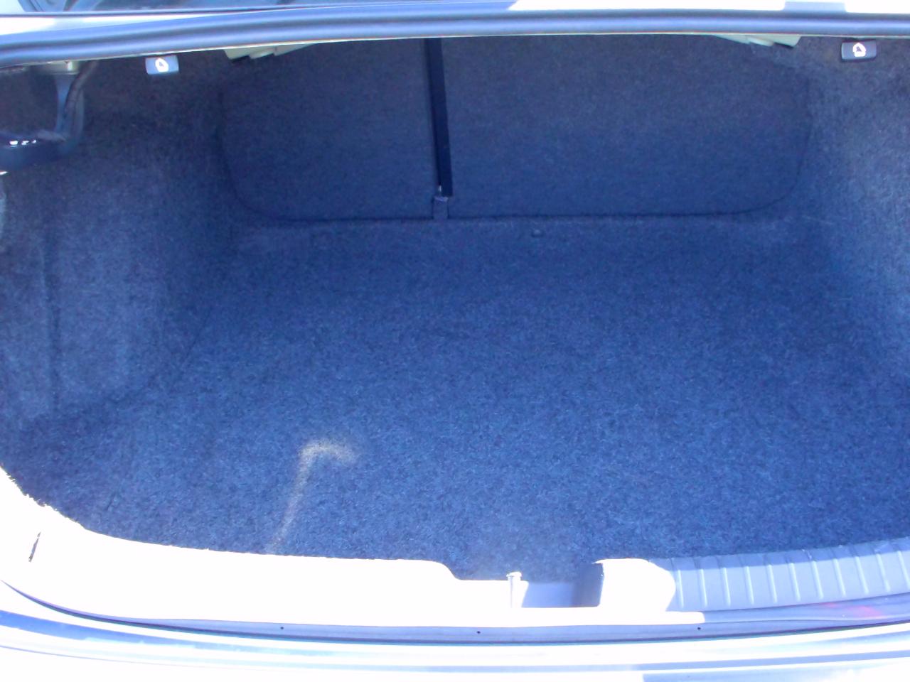 Volkswagen Jetta SE Auto 2025
