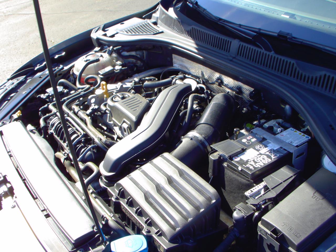 Volkswagen Jetta SE Auto 2025