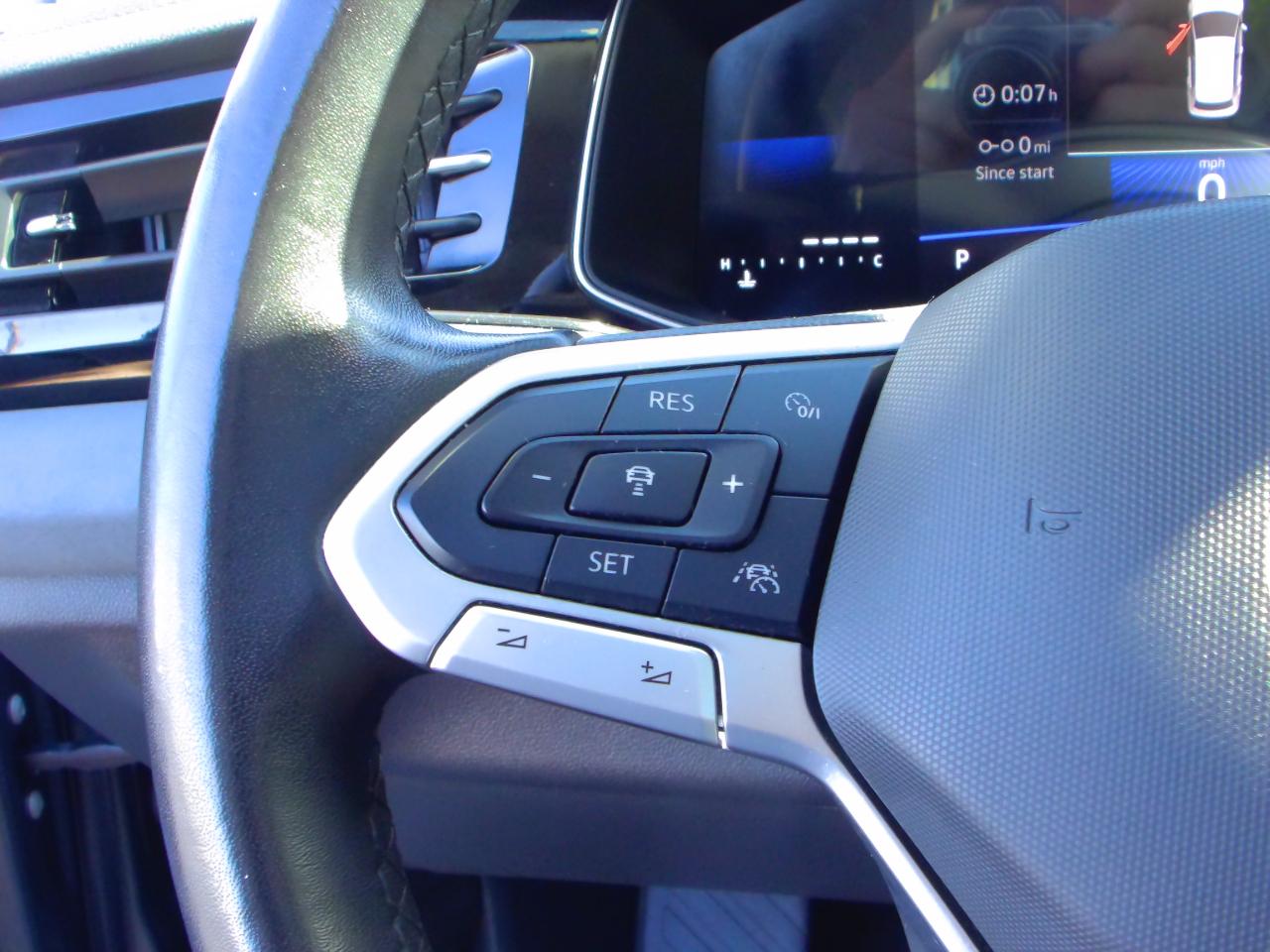 Volkswagen Jetta SE Auto 2025