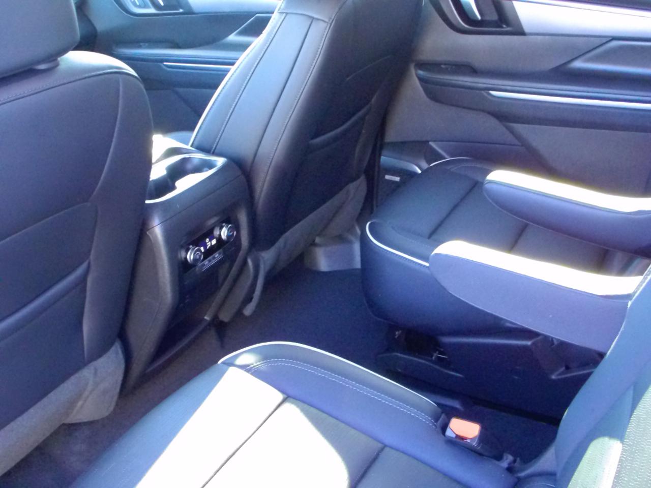 Buick Enclave 4dr Sport Touring 2026