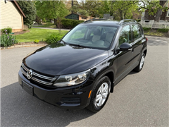 2017 Volkswagen Tiguan  2017 Volkswagen Tiguan
