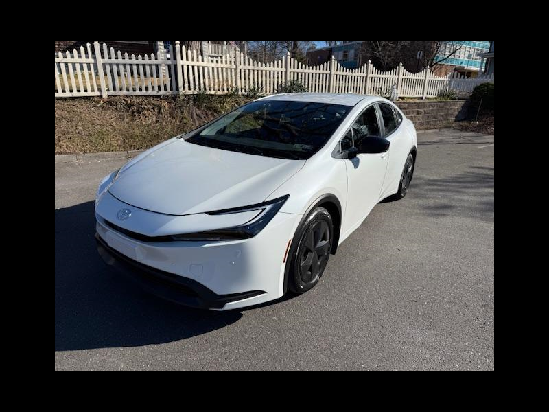Toyota Prius LE 2025