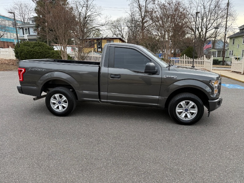Ford F-150 XL 6.5-ft. Bed 2WD 2017