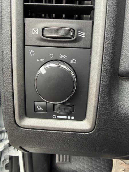 RAM 1500 Classic Tradesman Regular Cab LWB 4WD 2023