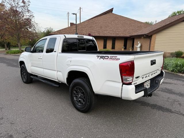 Toyota Tacoma SR5 Access Cab I4 6AT 2WD 2023