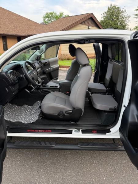 Toyota Tacoma SR5 Access Cab I4 6AT 2WD 2023