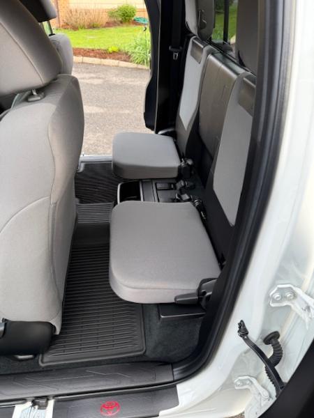 Toyota Tacoma SR5 Access Cab I4 6AT 2WD 2023