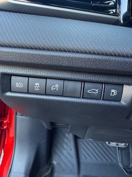 Toyota Camry Hybrid SE 2025