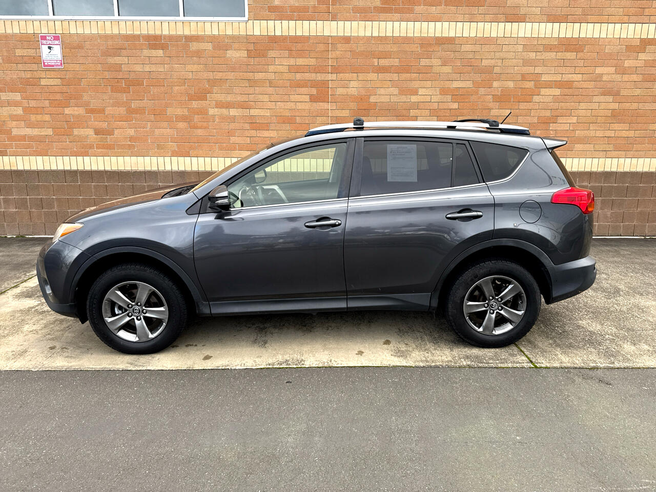 Toyota RAV4 XLE AWD 2015
