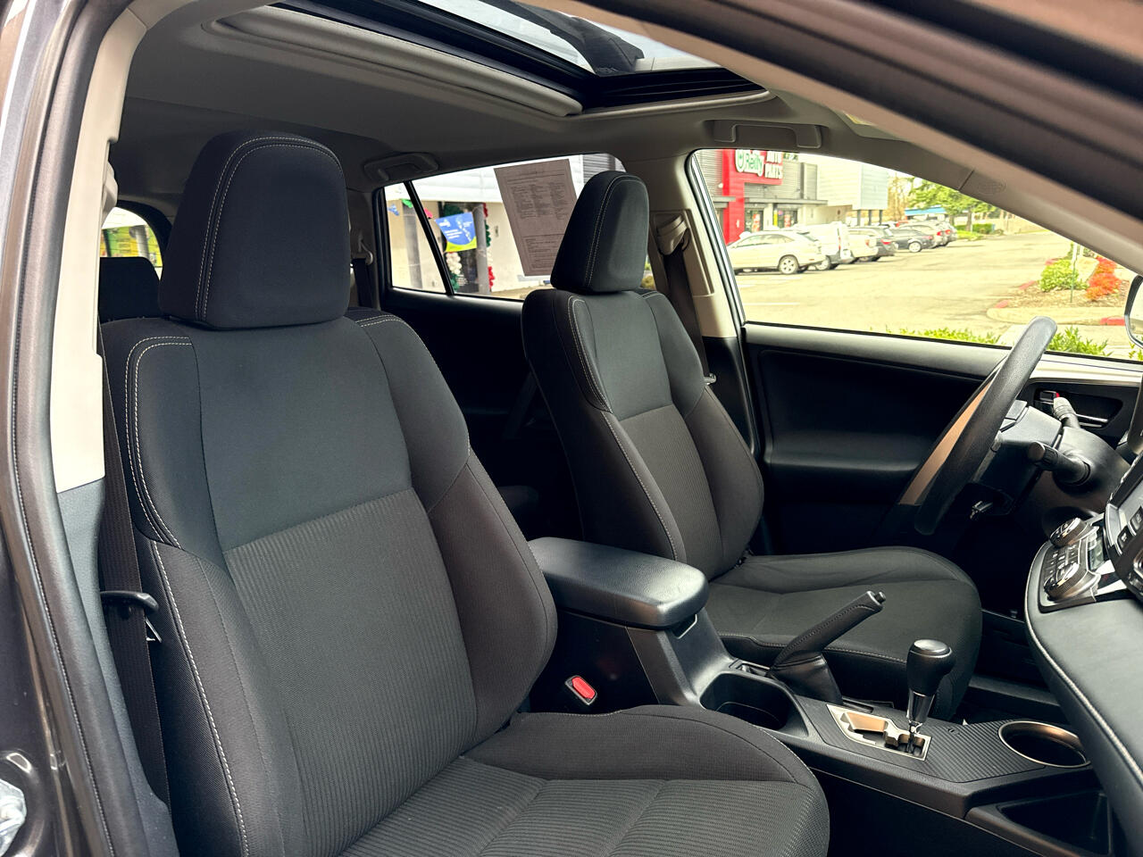 Toyota RAV4 XLE AWD 2015