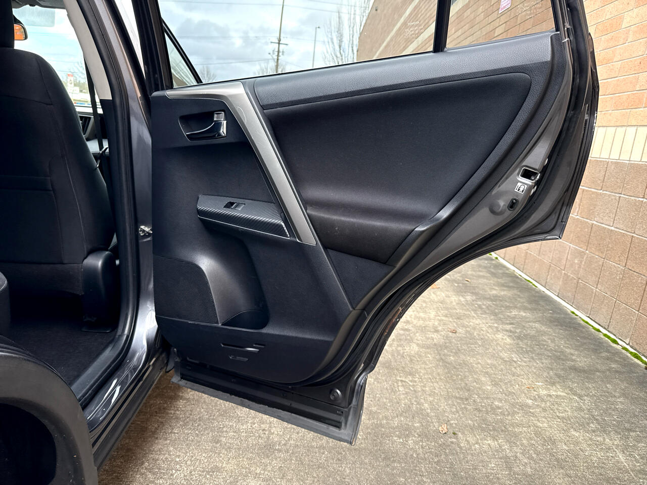 Toyota RAV4 XLE AWD 2015