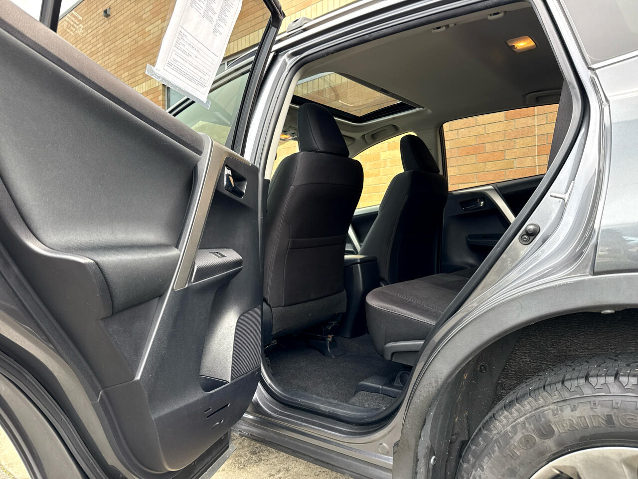 Toyota RAV4 XLE AWD 2015