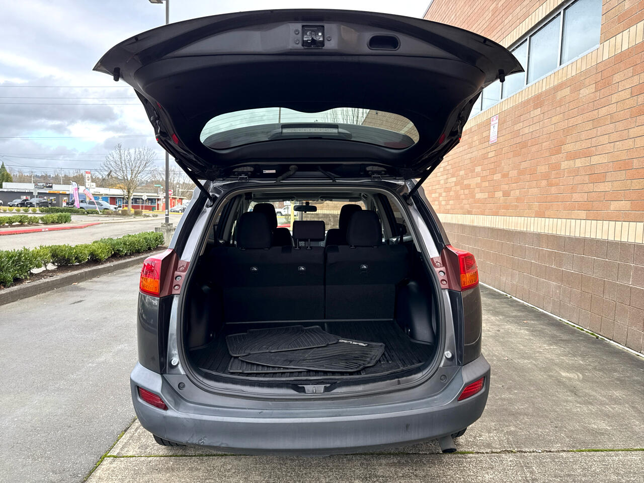 Toyota RAV4 XLE AWD 2015