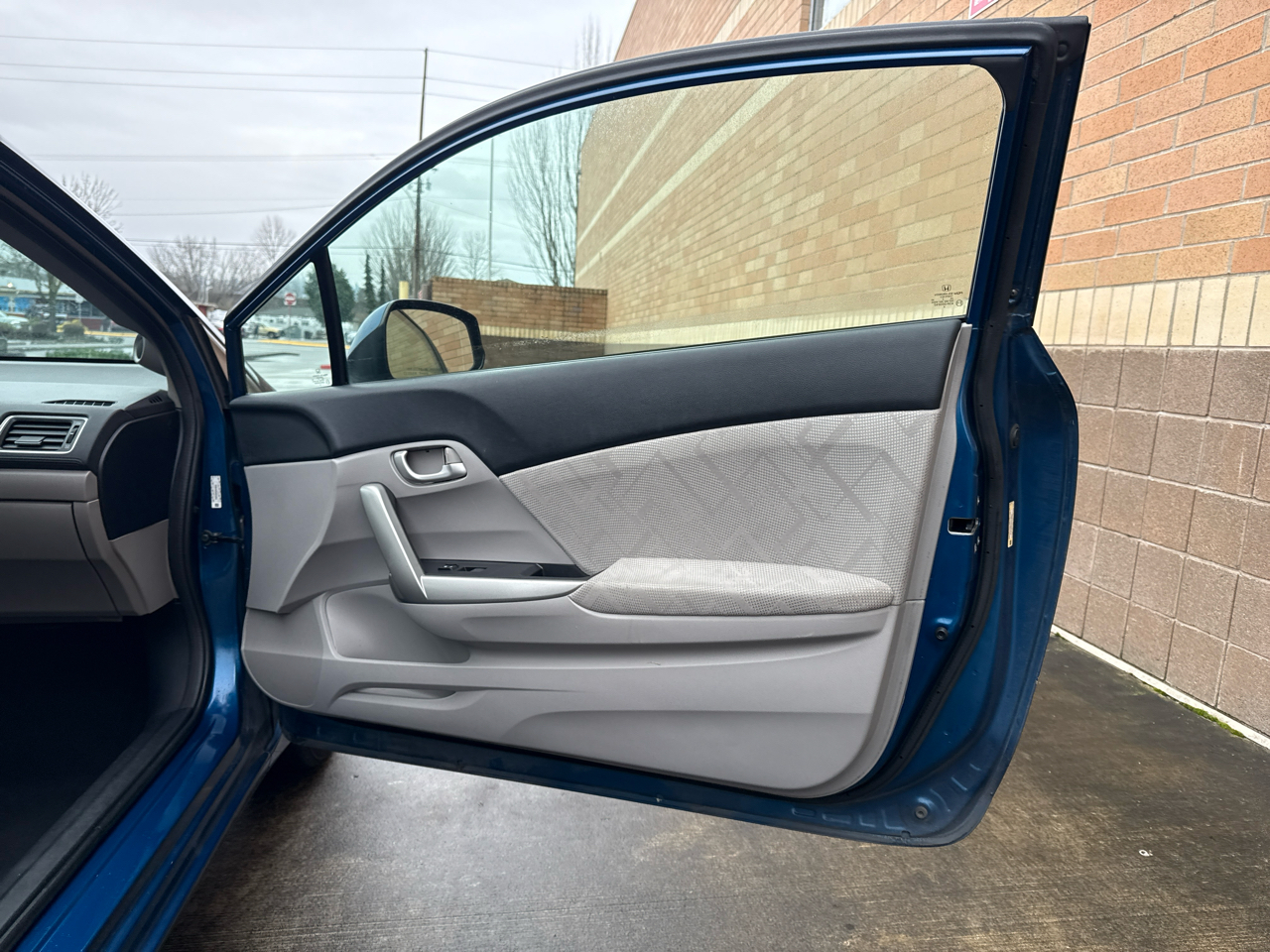 Honda Civic 2dr Cpe LX Auto 2013