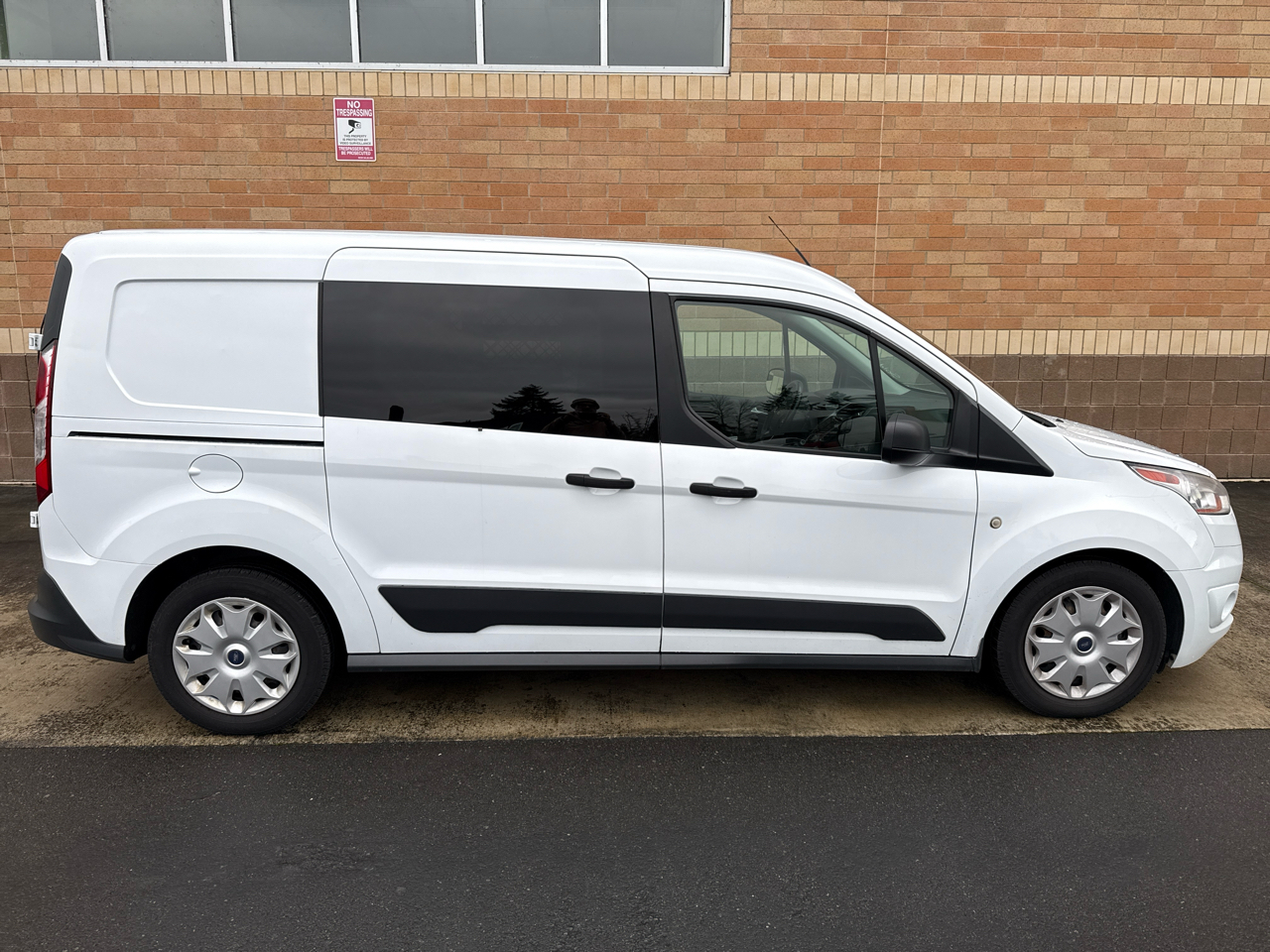 Ford Transit Connect Cargo Van XLT SWB 4dr w/Rear 180 Degree Door 2018