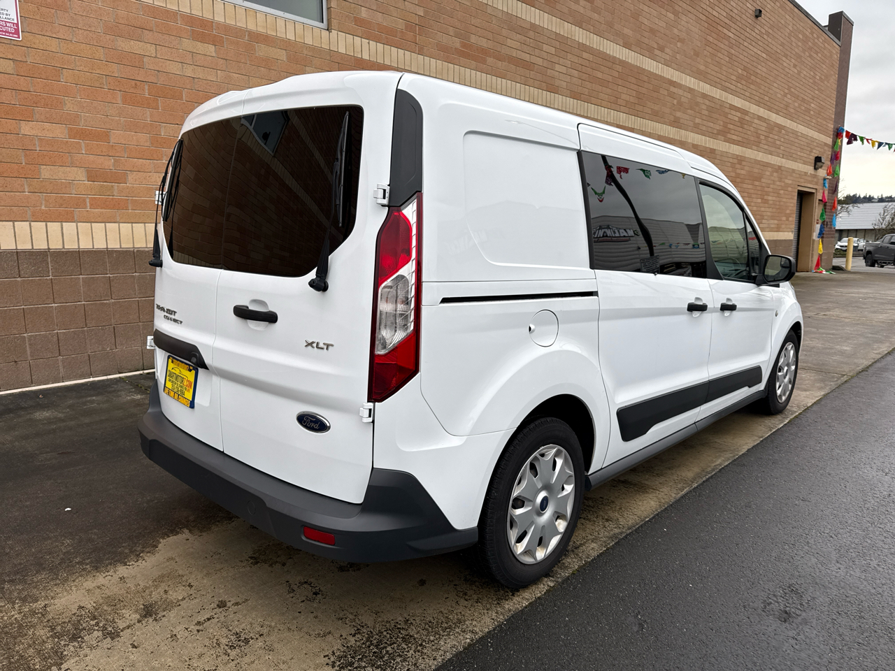 Ford Transit Connect Cargo Van XLT SWB 4dr w/Rear 180 Degree Door 2018