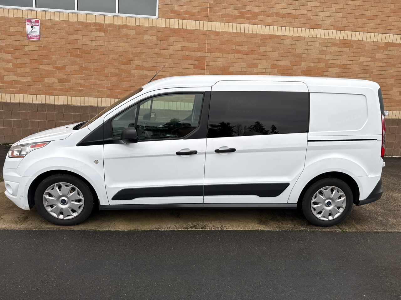 Ford Transit Connect Cargo Van XLT SWB 4dr w/Rear 180 Degree Door 2018