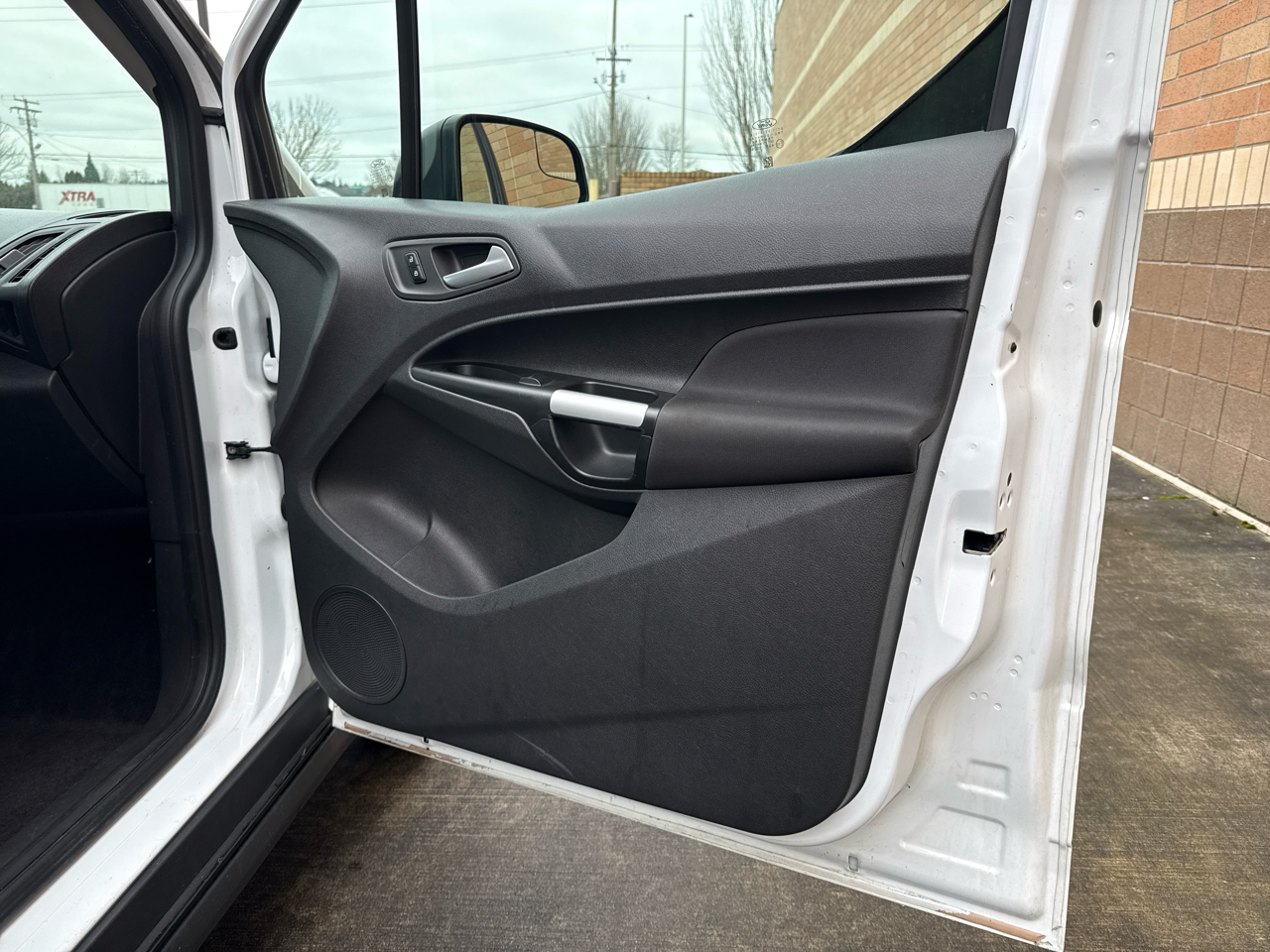 Ford Transit Connect Cargo Van XLT SWB 4dr w/Rear 180 Degree Door 2018