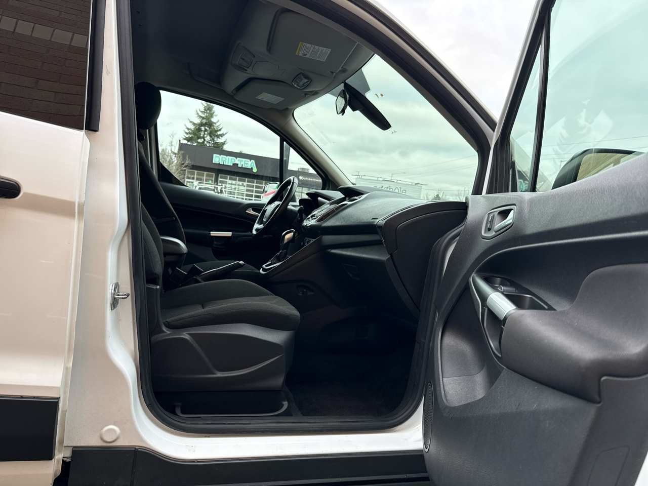 Ford Transit Connect Cargo Van XLT SWB 4dr w/Rear 180 Degree Door 2018