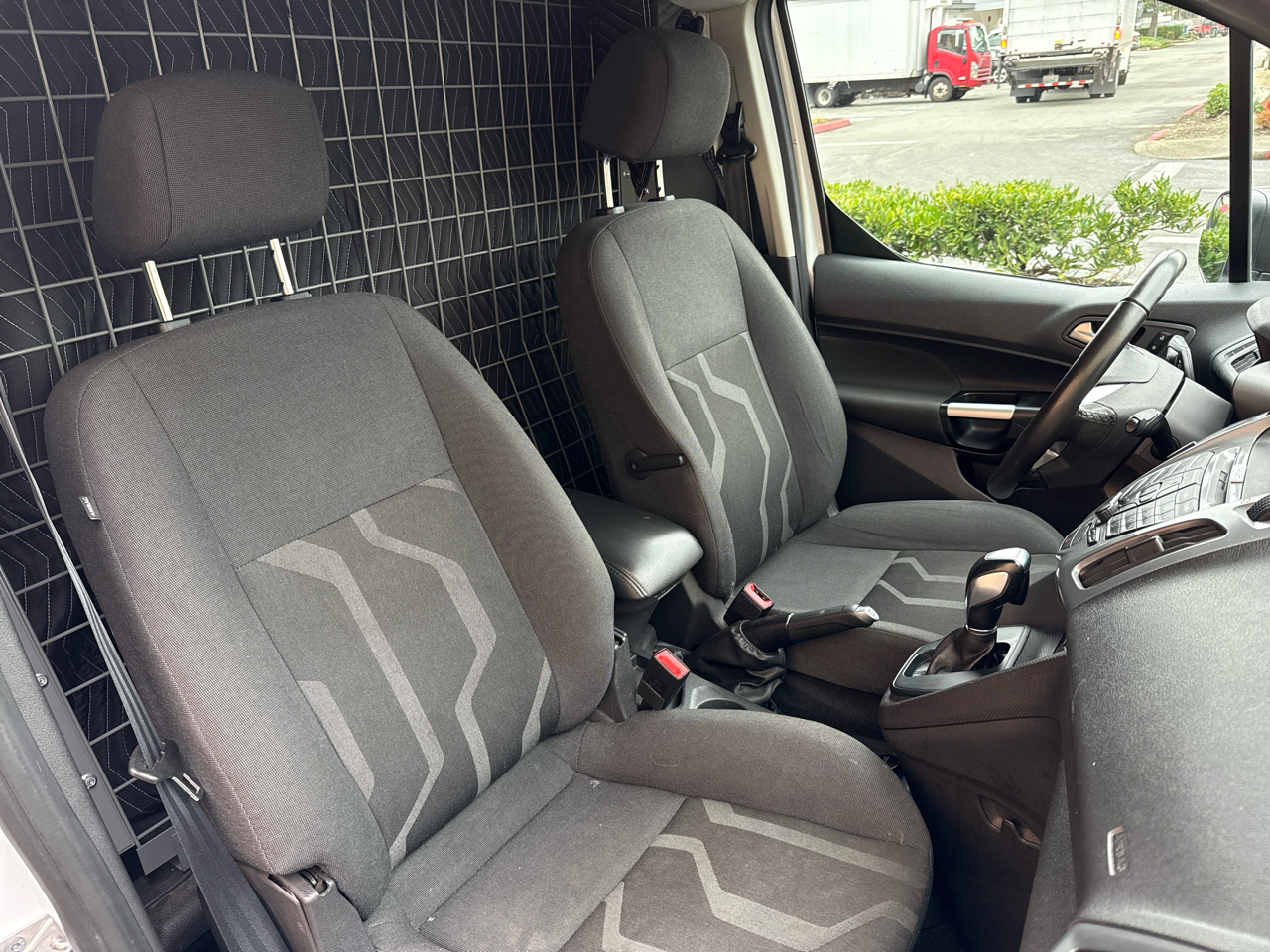 Ford Transit Connect Cargo Van XLT SWB 4dr w/Rear 180 Degree Door 2018