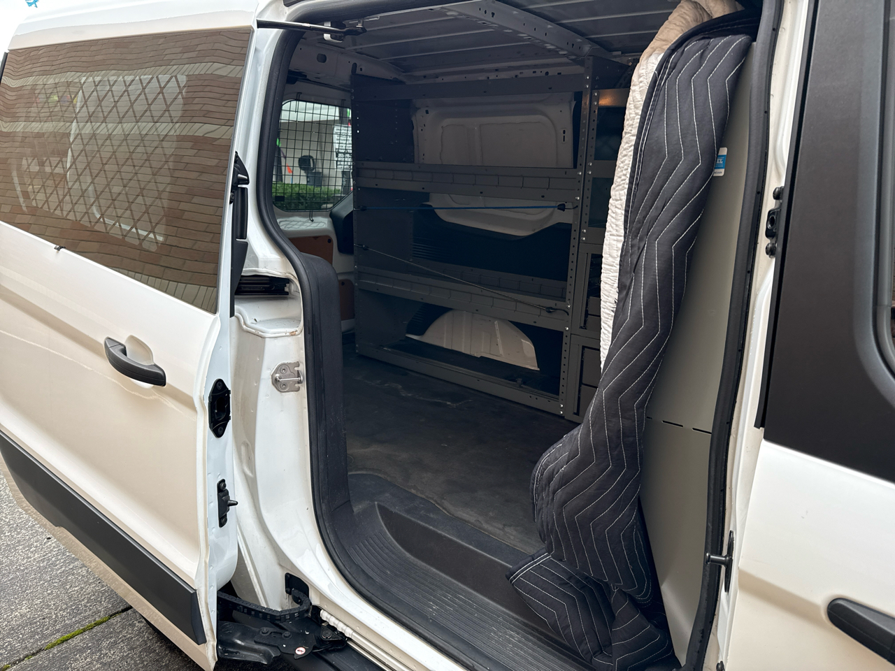 Ford Transit Connect Cargo Van XLT SWB 4dr w/Rear 180 Degree Door 2018