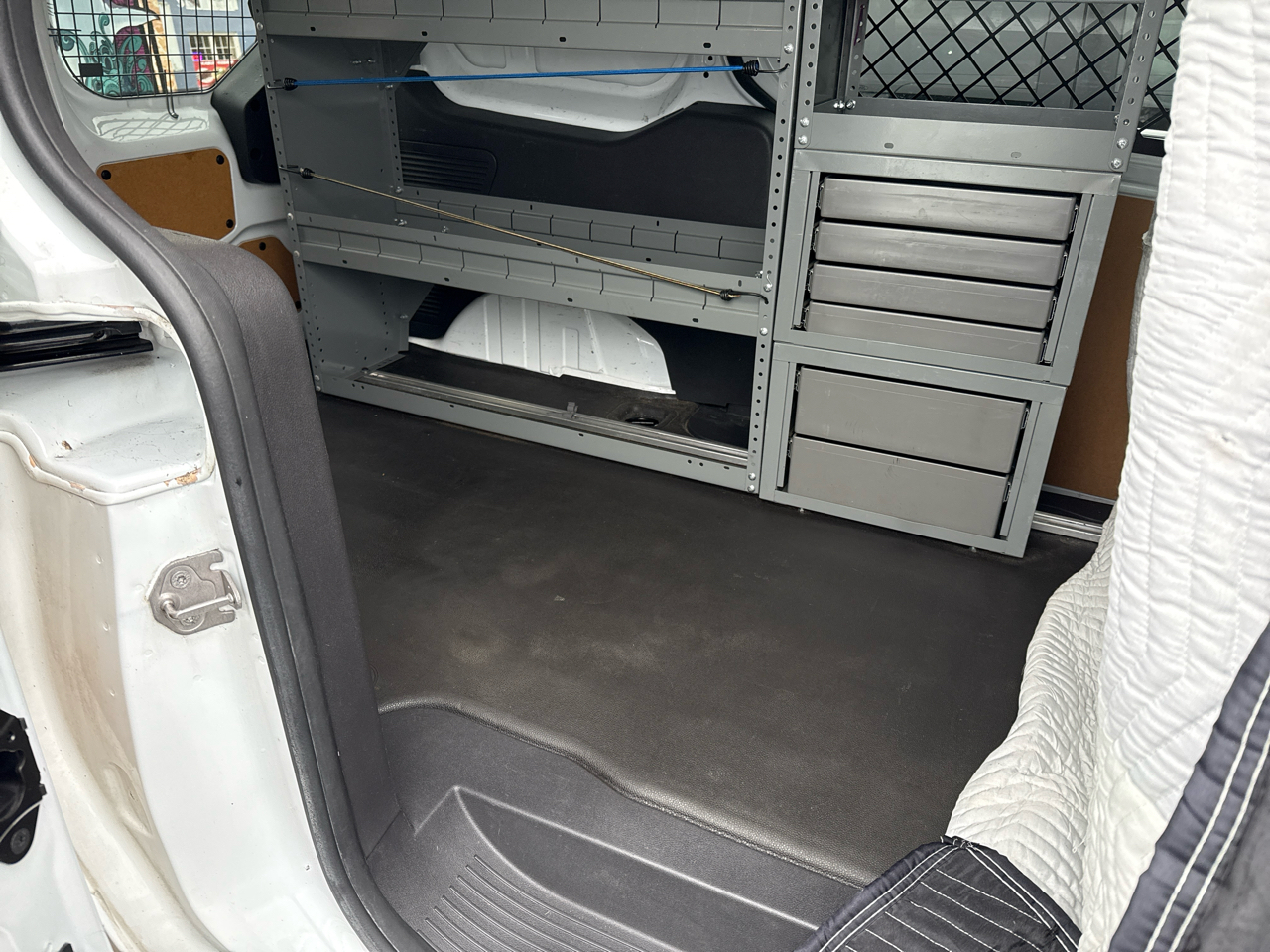 Ford Transit Connect Cargo Van XLT SWB 4dr w/Rear 180 Degree Door 2018