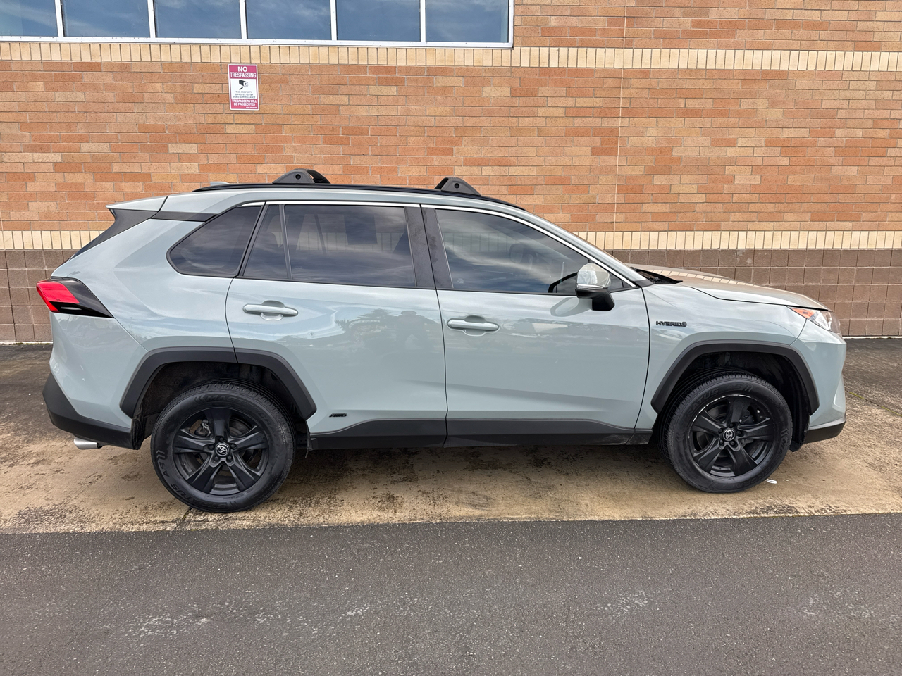 Toyota RAV4 Hybrid XLE 2021