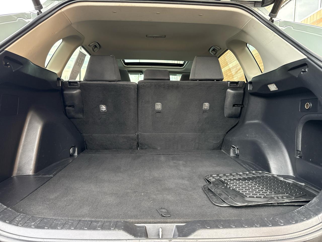 Toyota RAV4 Hybrid XLE 2021