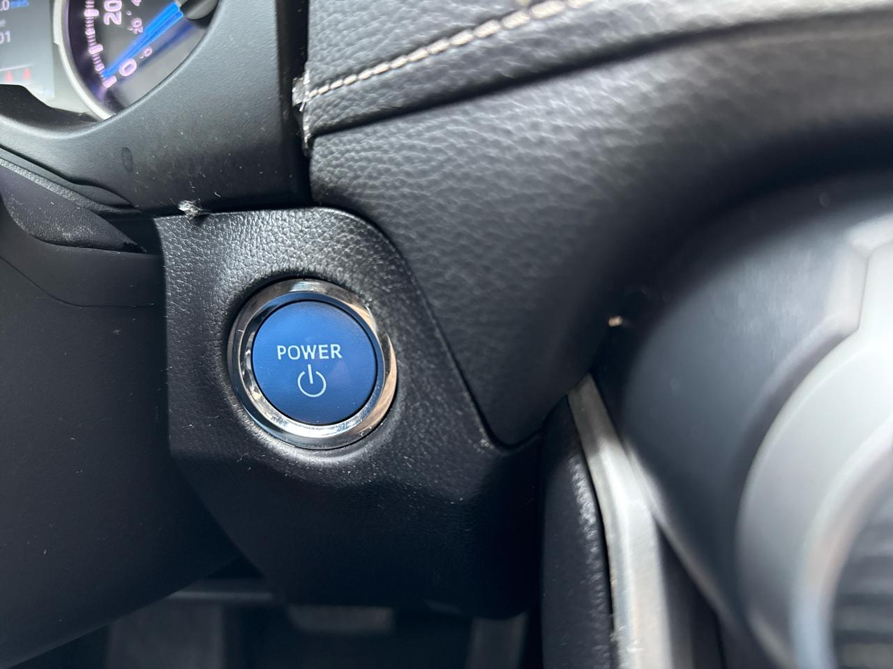 Toyota RAV4 Hybrid XLE 2021