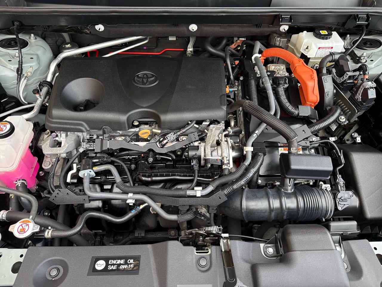 Toyota RAV4 Hybrid XLE 2021