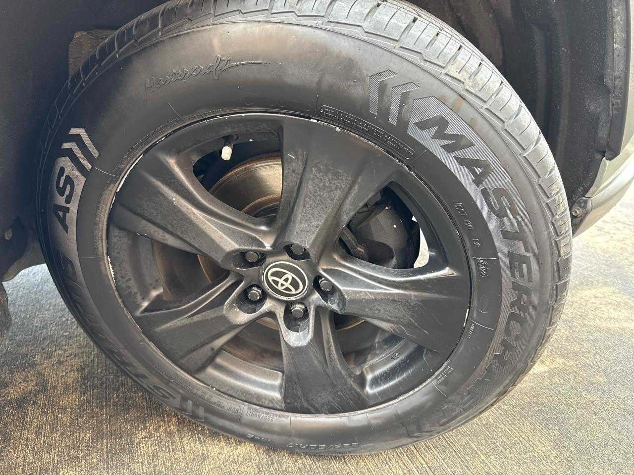 Toyota RAV4 Hybrid XLE 2021