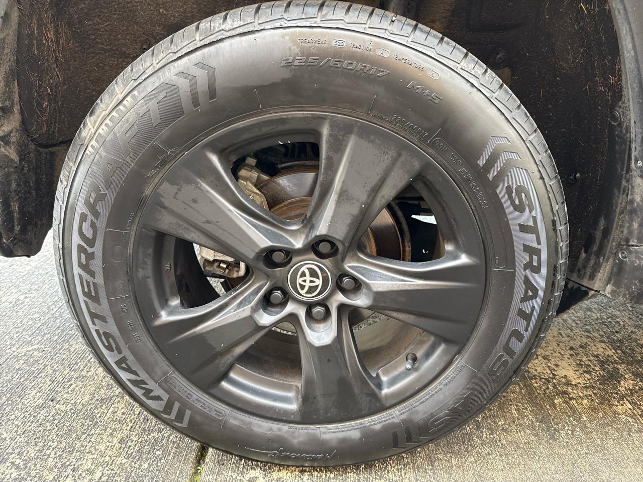 Toyota RAV4 Hybrid XLE 2021