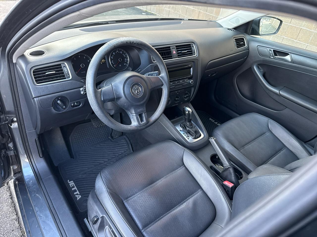 Volkswagen Jetta SE 2014