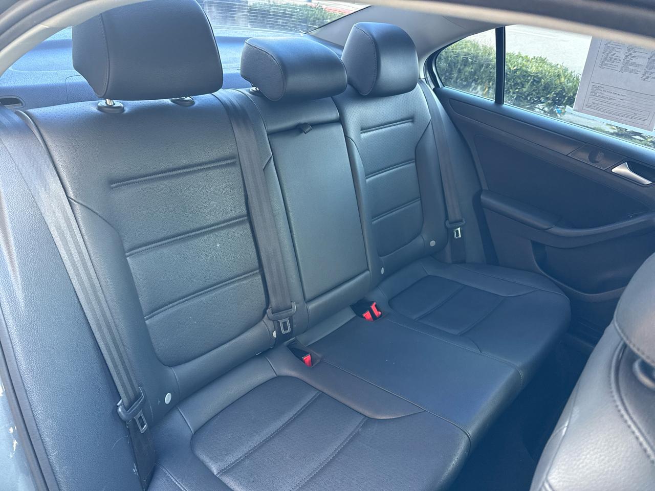 Volkswagen Jetta SE 2014