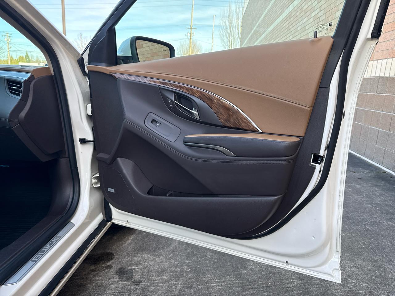 Buick LaCrosse Premium Package 1, w/Leather AWD 2014