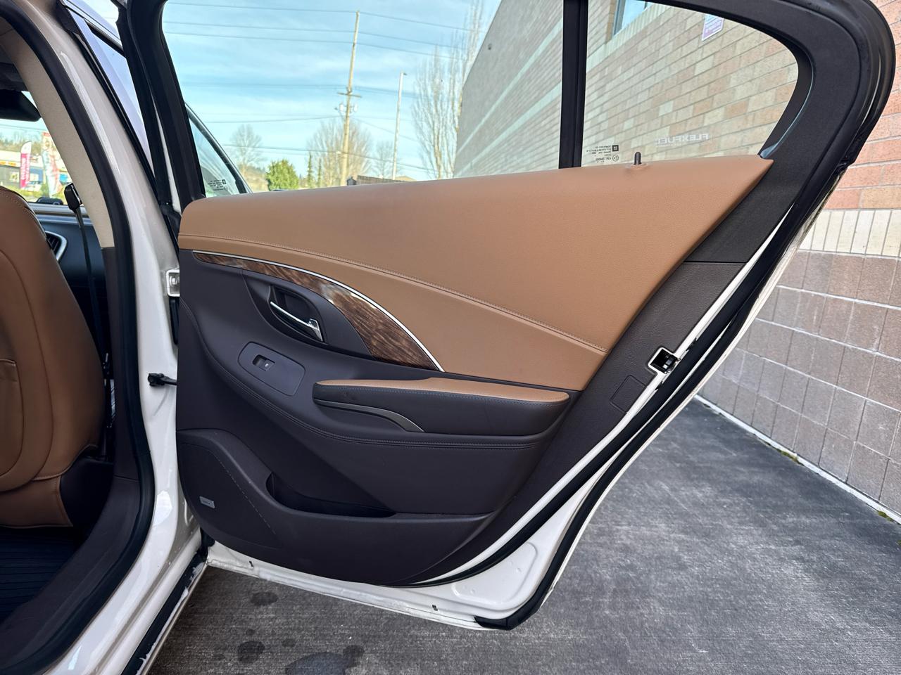 Buick LaCrosse Premium Package 1, w/Leather AWD 2014