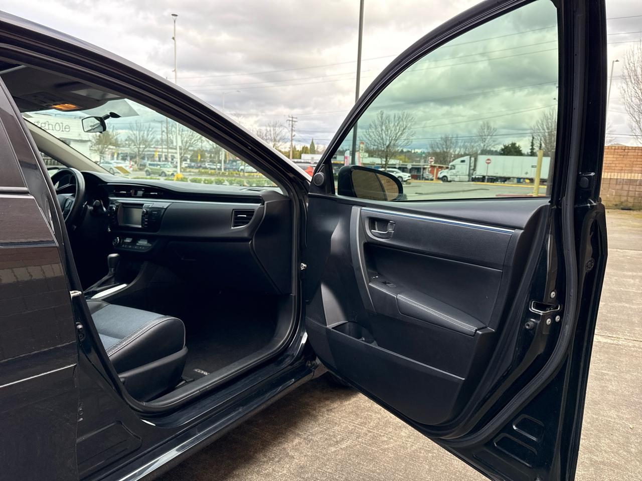 Toyota Corolla S Premium CVT 2014