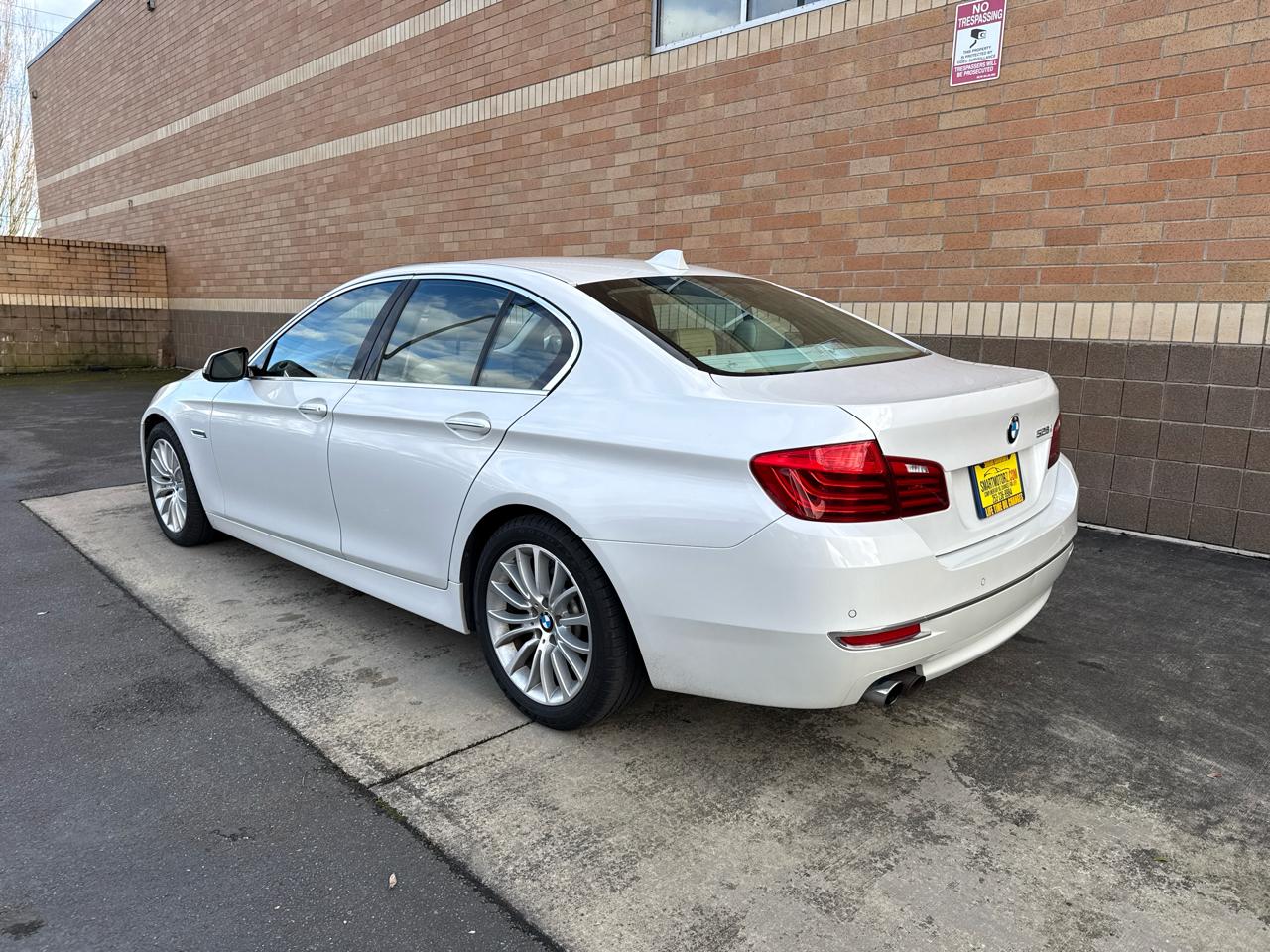BMW 5-Series 528i 2014