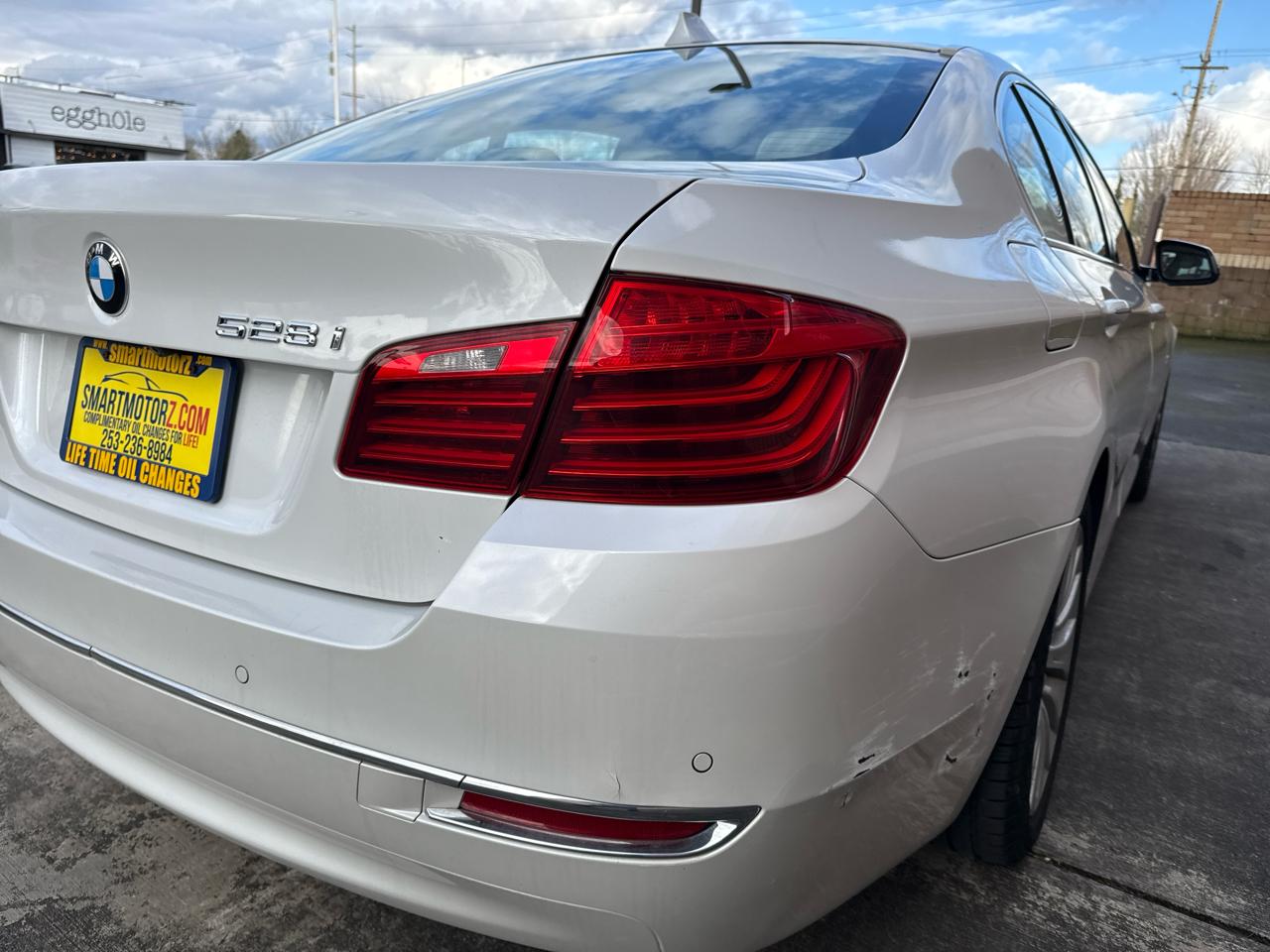 BMW 5-Series 528i 2014