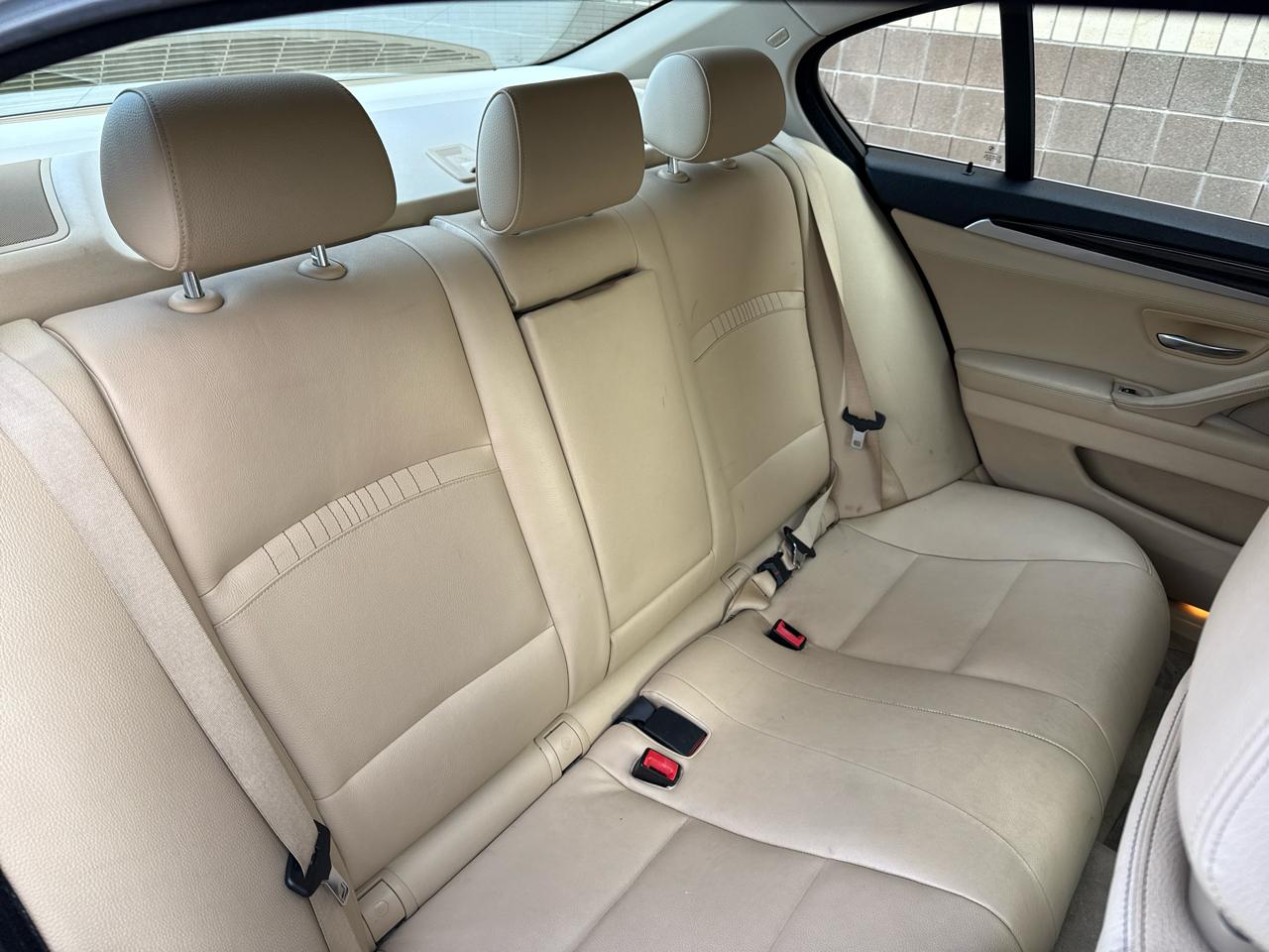 BMW 5-Series 528i 2014