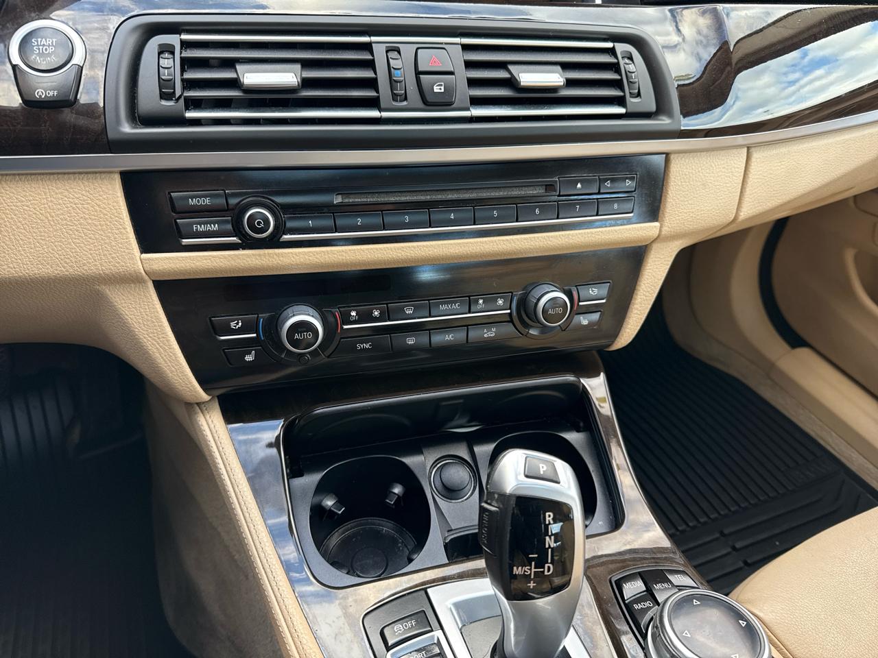 BMW 5-Series 528i 2014