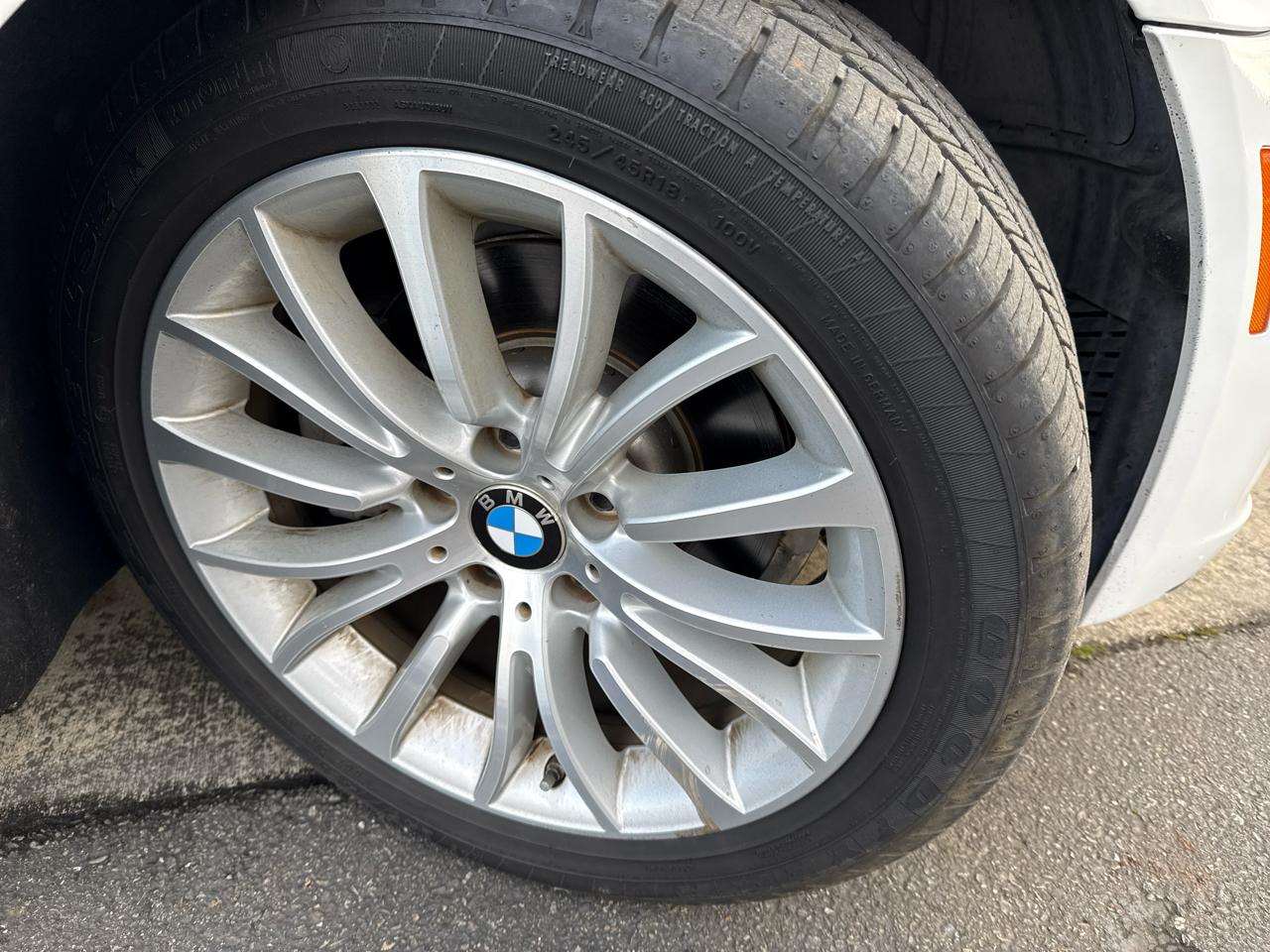 BMW 5-Series 528i 2014