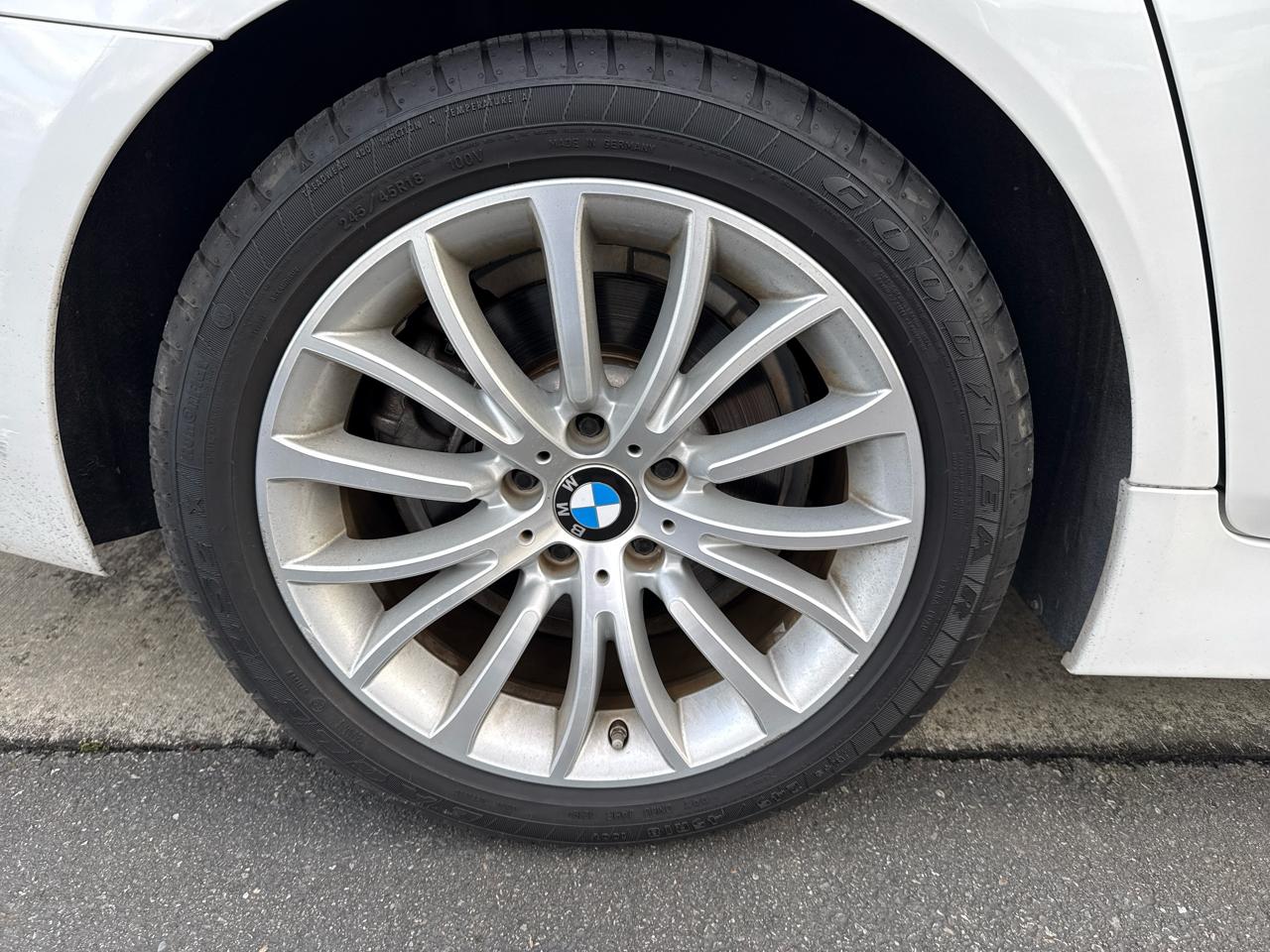 BMW 5-Series 528i 2014