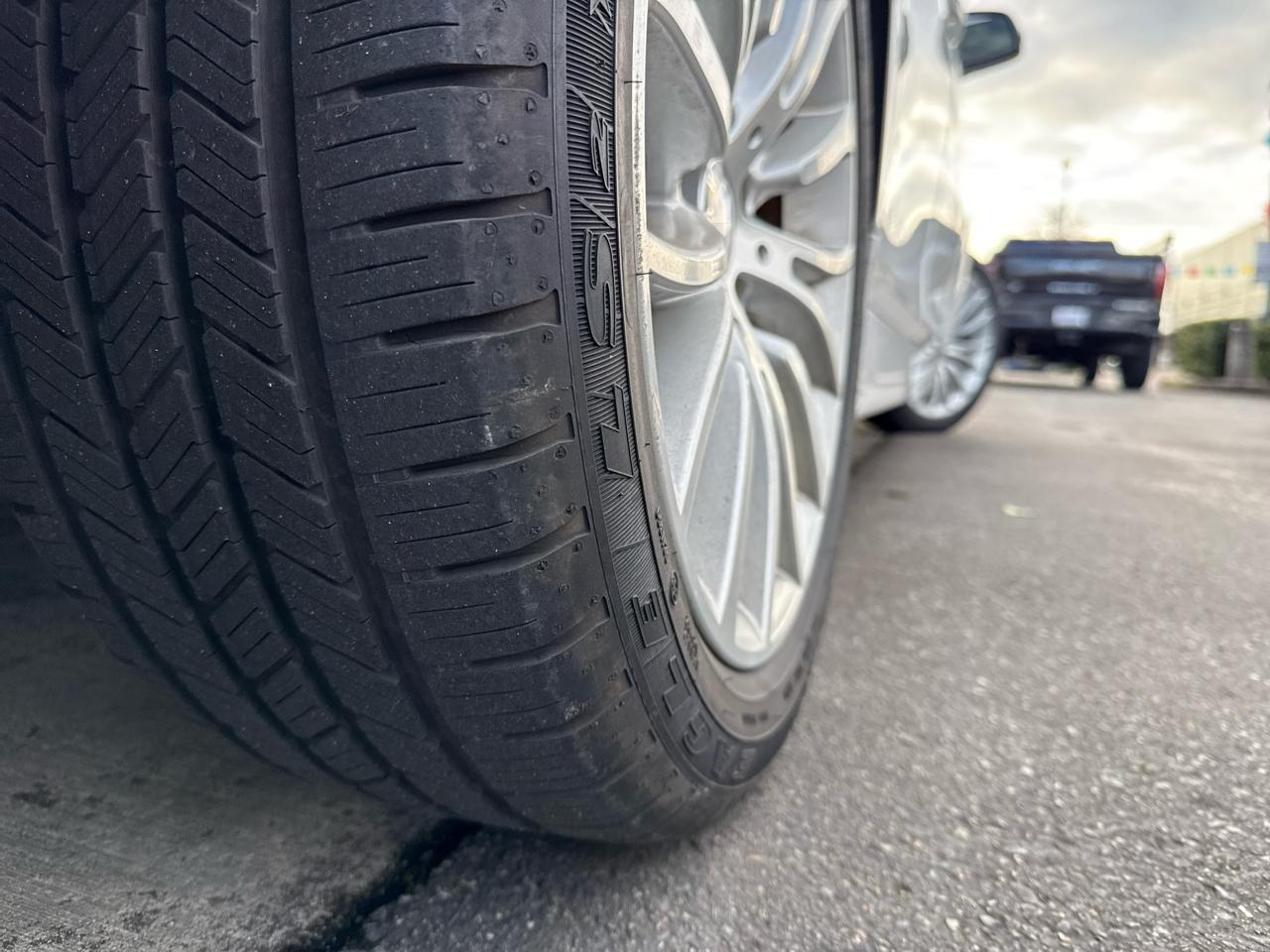 BMW 5-Series 528i 2014