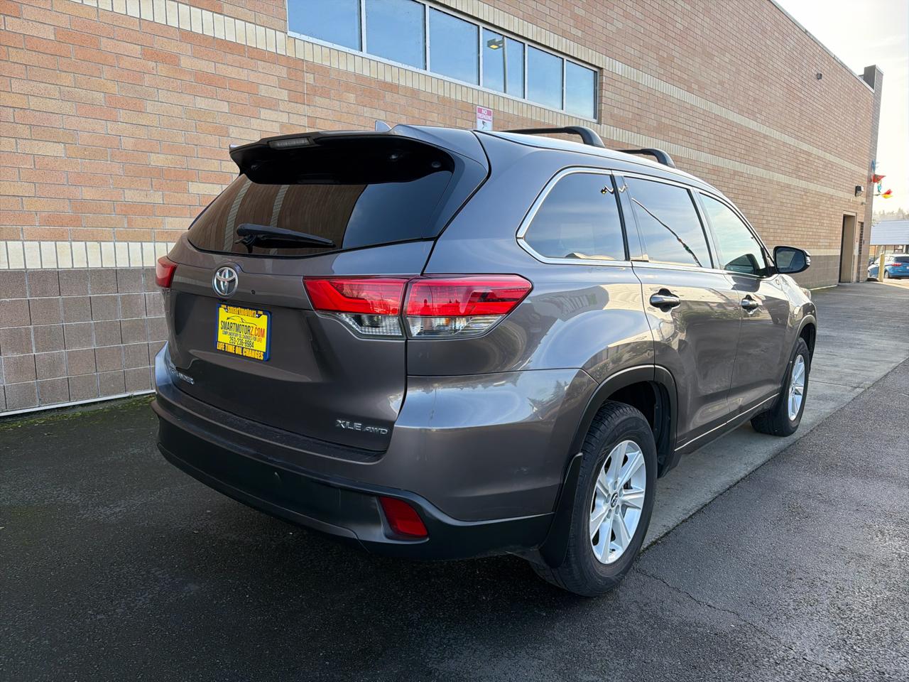 Toyota Highlander XLE AWD V6 2017