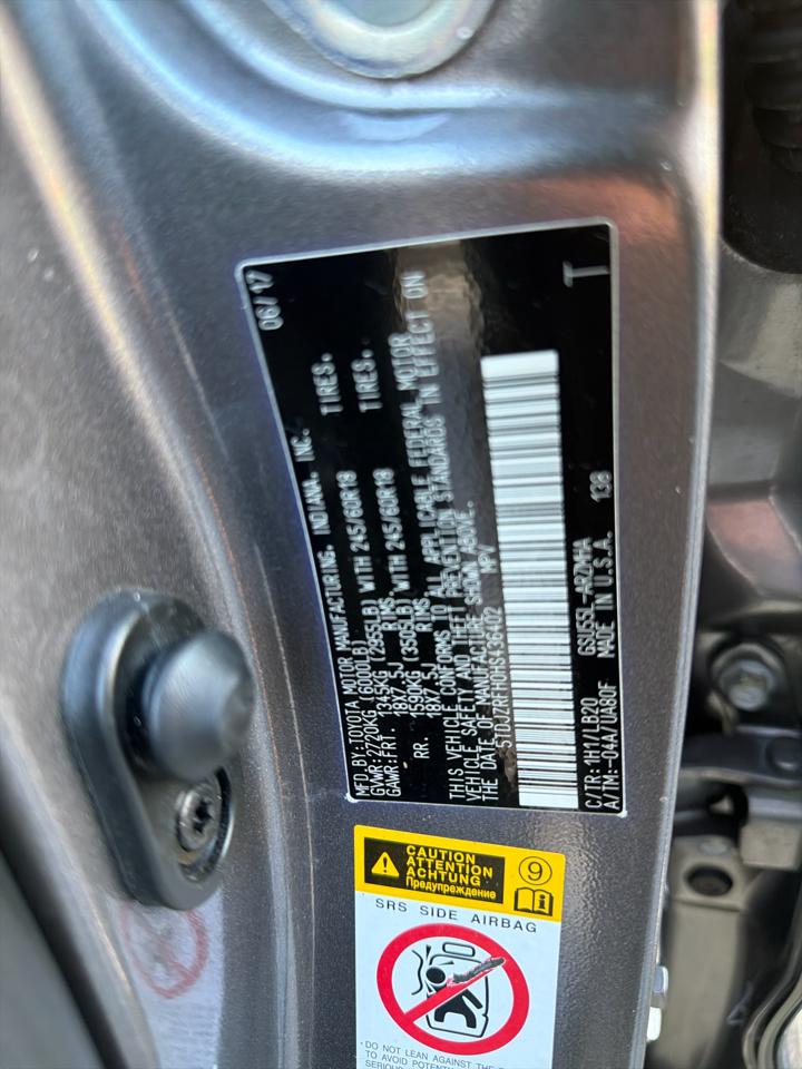 Toyota Highlander XLE AWD V6 2017