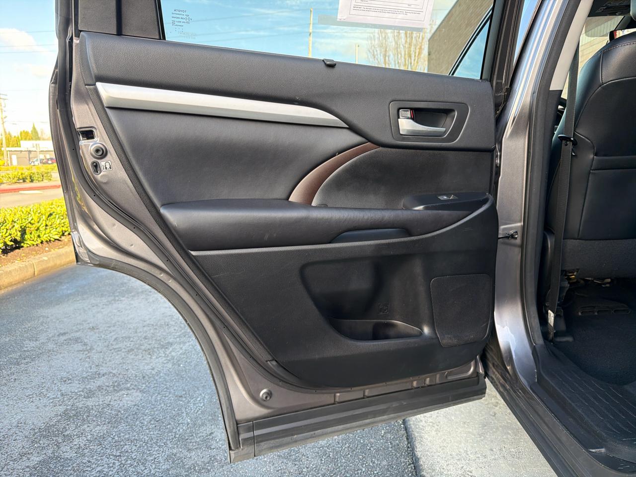 Toyota Highlander XLE AWD V6 2017