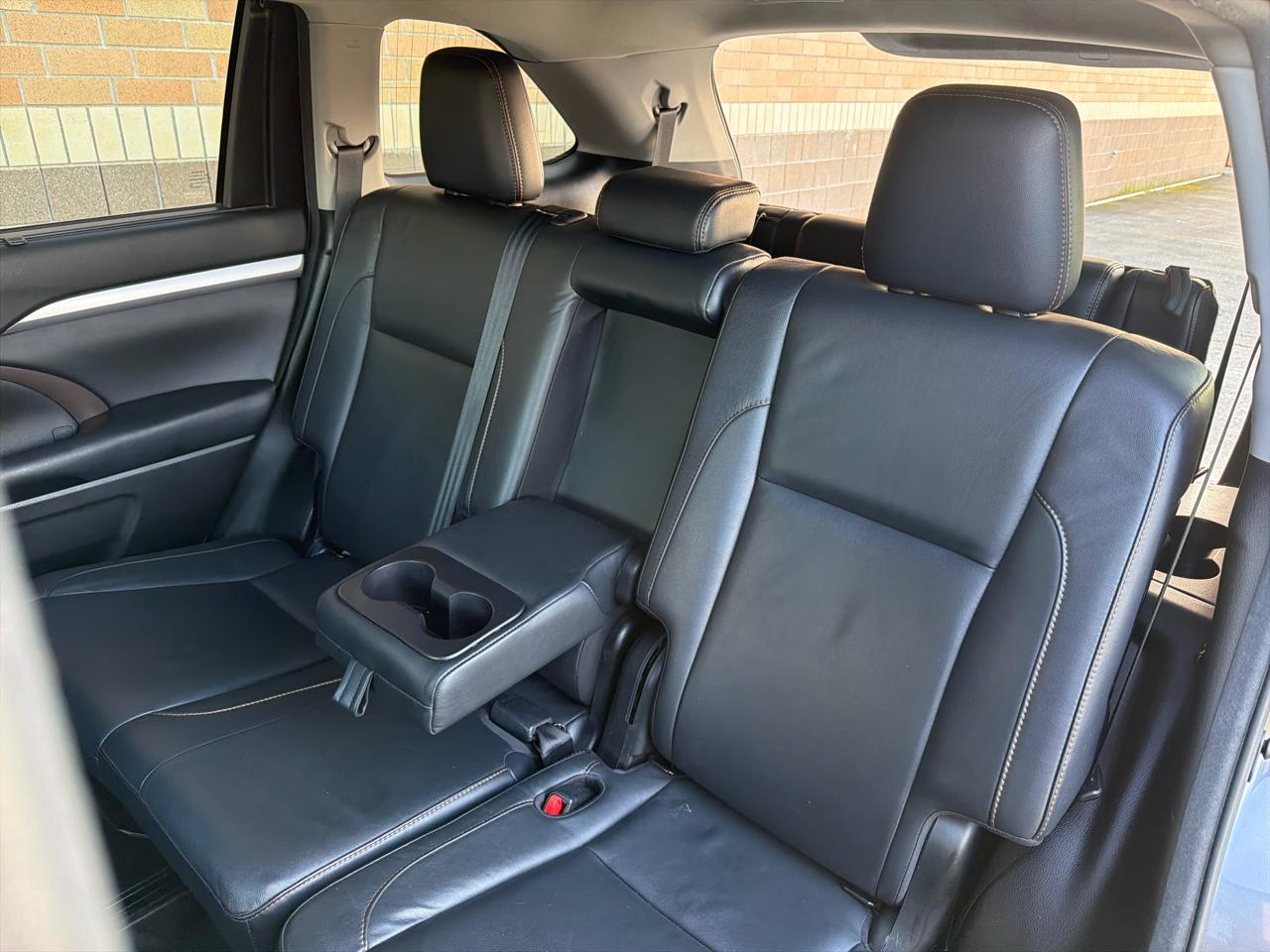 Toyota Highlander XLE AWD V6 2017